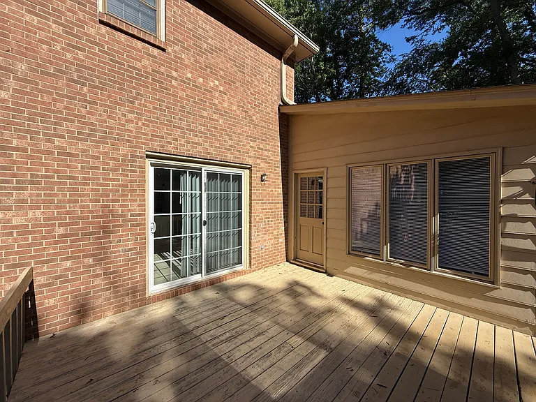 185 Heatherton Way — Photo 30