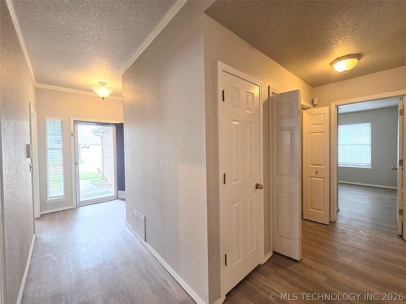 3rd image of 5216 E 90th St