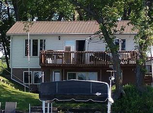 60 Shady Rest Rd, Garvin, MN 56132