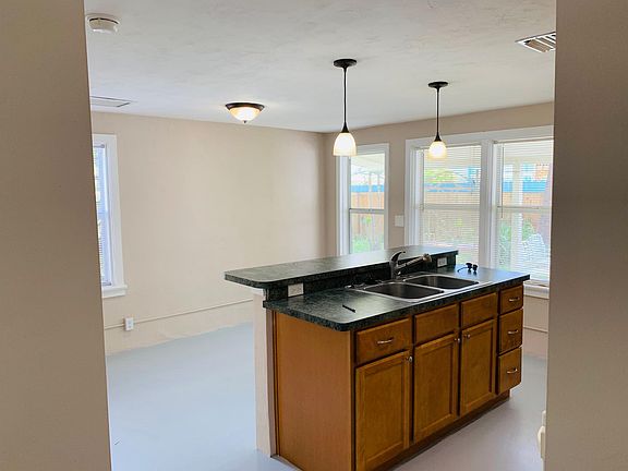 5th image of 519 Braddock Ave #1