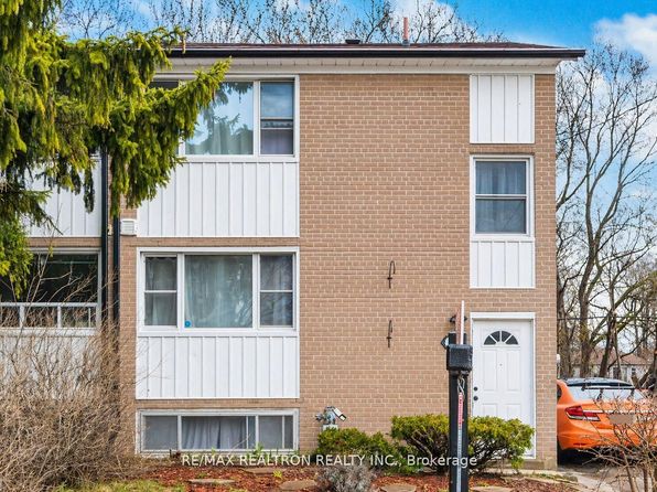 87 Overture Rd, Toronto, ON M1E 2W3
