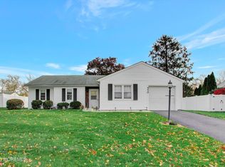570 Line Rd, Hazlet, NJ 07730