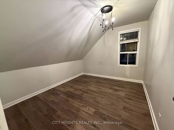 3rd image of 22 Harvey St