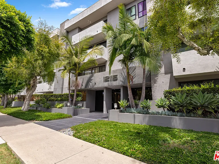 12115 San Vicente Blvd #309 — Photo 13