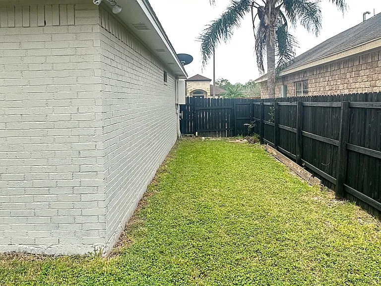 5977 Norma Pechero Ln — Photo 31
