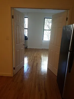 Rented by Skyline Realty LLC II | media 10