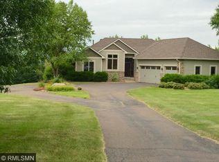 8284 26th St N, Lake Elmo, MN 55042
