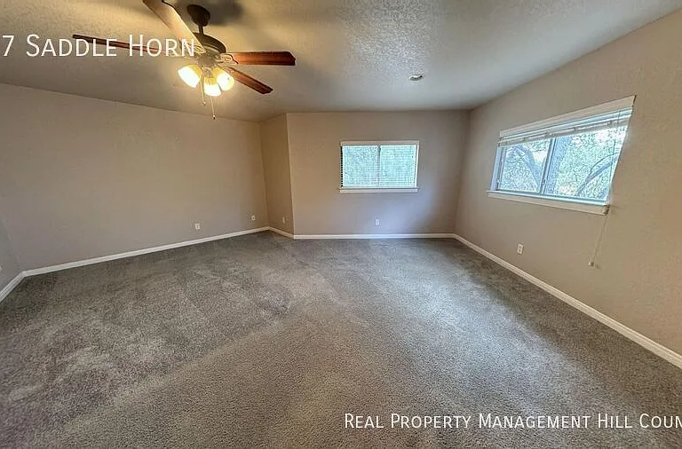 137 Saddle Horn — Photo 10