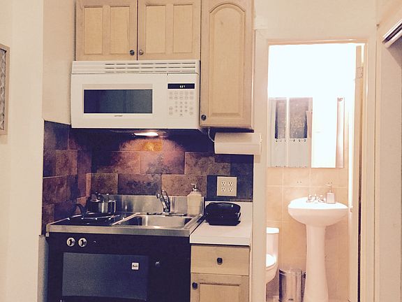 4th image of 306 E 80th St APT 1D