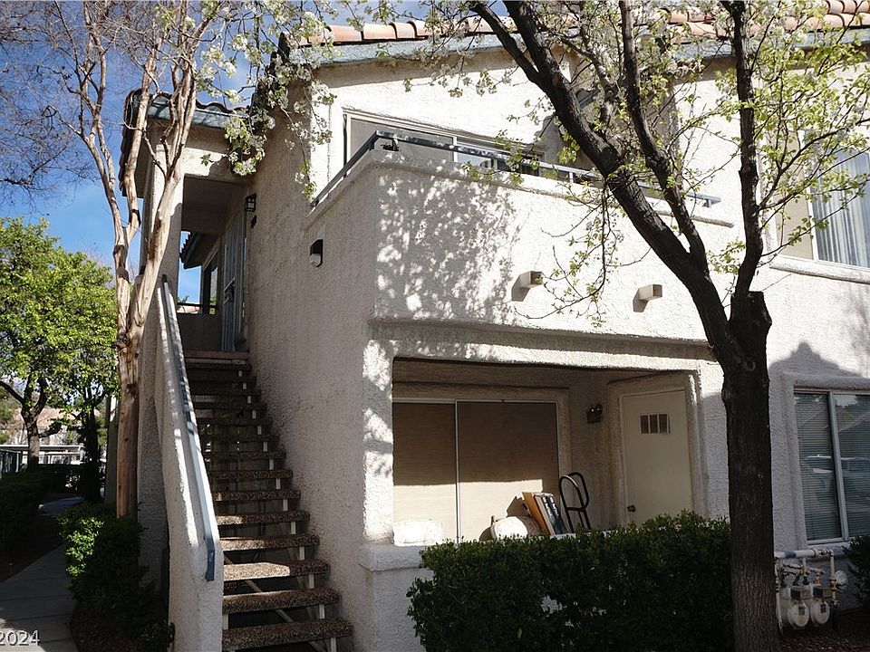1st image of 3120 Tarpon Dr Unit 202