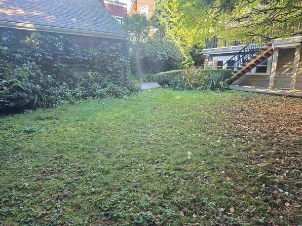 5 bedroom rental in Vancouver — photo 28