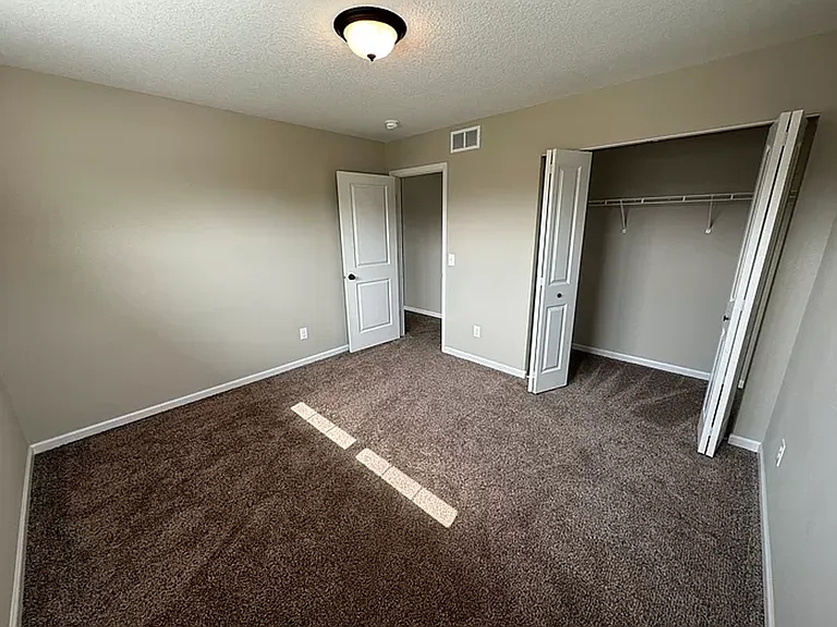 15134 Edgewood Ave — Photo 17