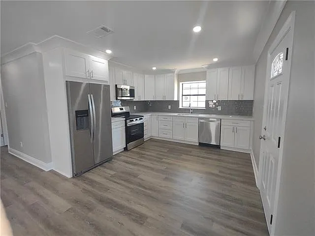 307 Talbot Dr — Photo 3