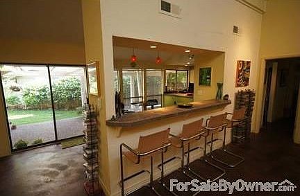 5th image of 4901 Canyon Crest Ct