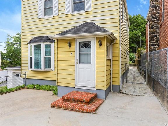 2nd image of 7 Hillcrest Ave