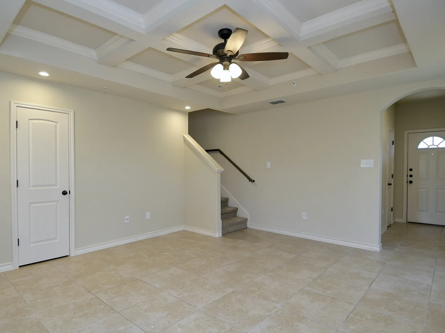 3 bed, 2.5 bath, 1223 sqft, $1,395 — Photo 4