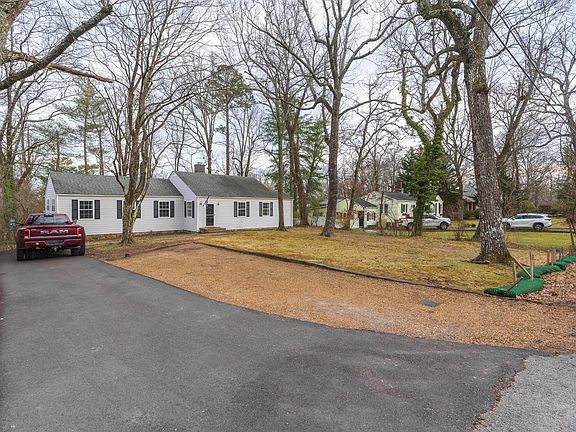 2nd image of 1405 Cinderella Rd