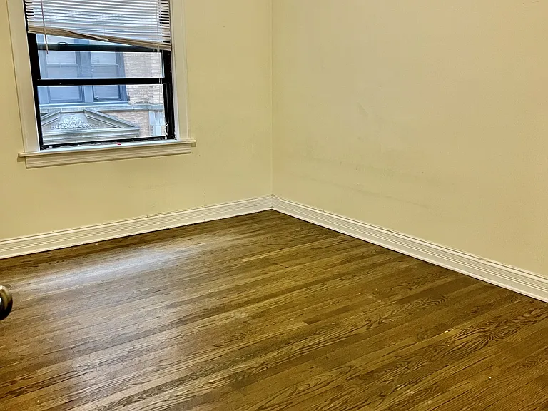 3410 W Carmen Ave #1A — Photo 5
