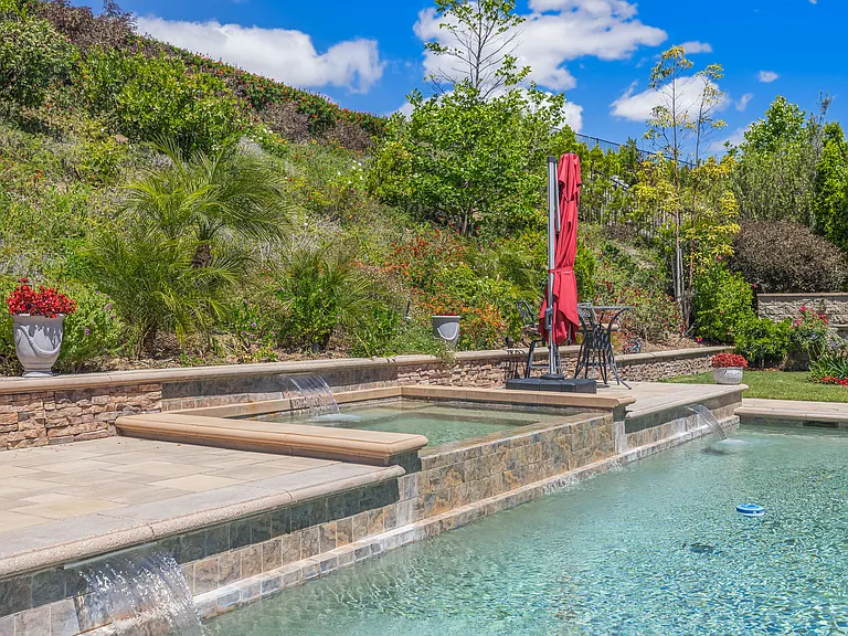 7305 Augusta Dr — Photo 48