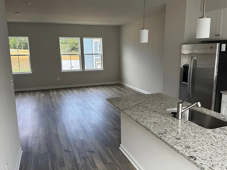 350 Watercourse Dr #1 — Photo 5