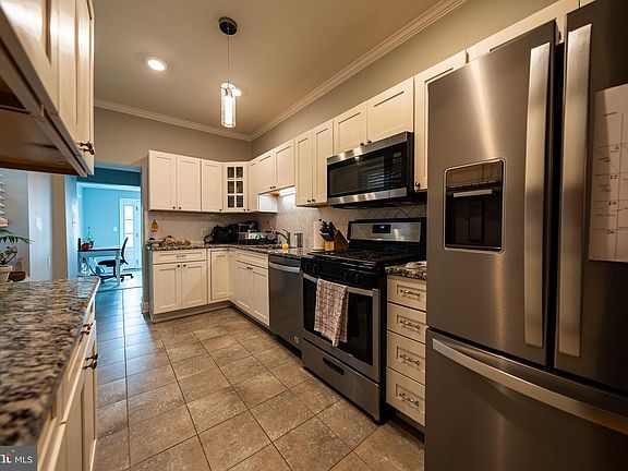 2nd image of 3127 Odonnell St
