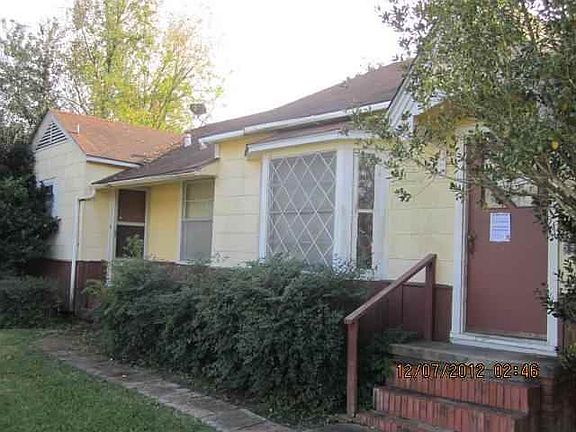 2nd image of 2333 Wignall Ave
