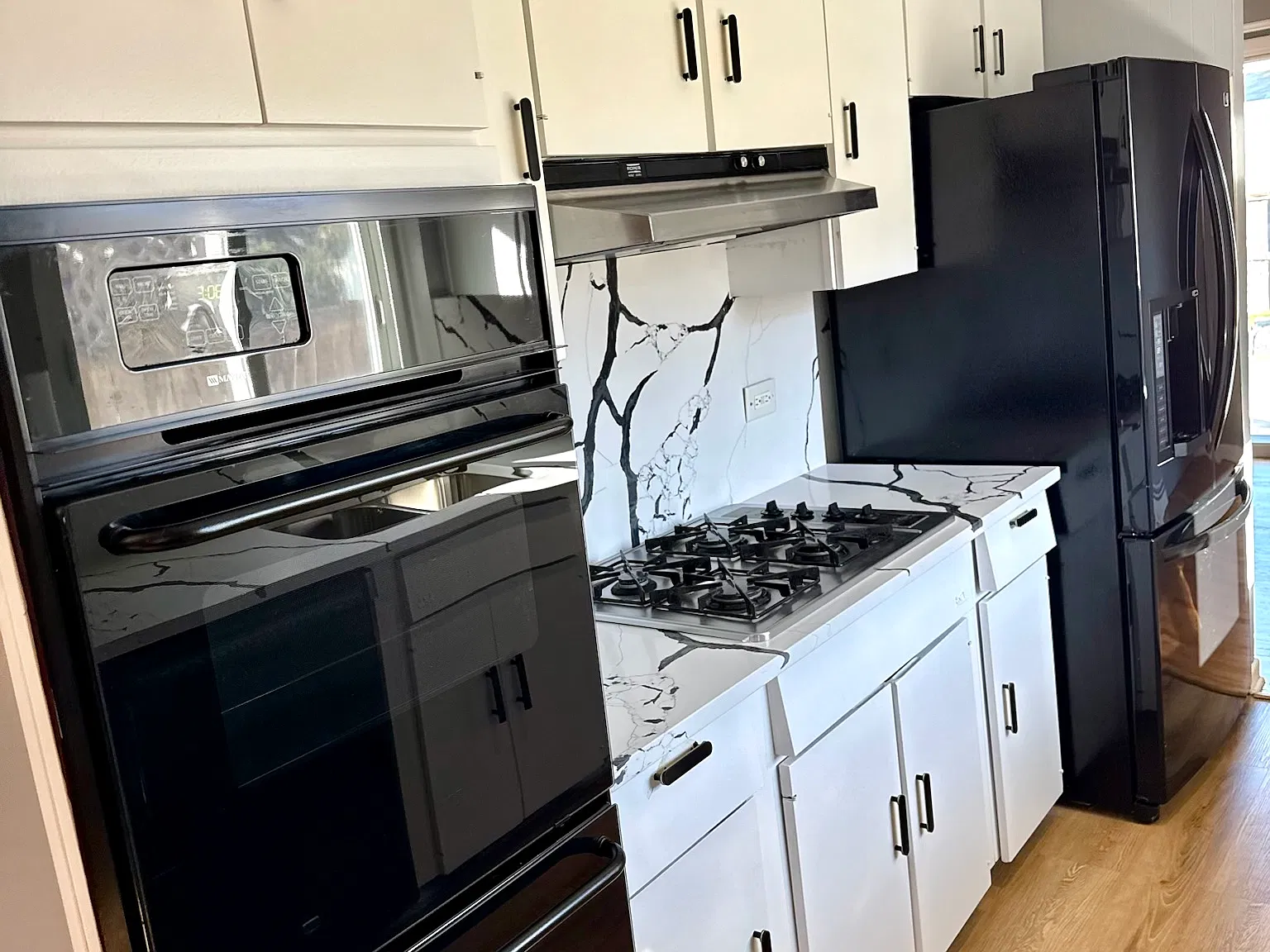 3 bed, 1414 sqft, $3,200 — Photo 3