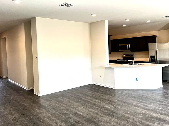 5th image of 2304 Alamo Rd