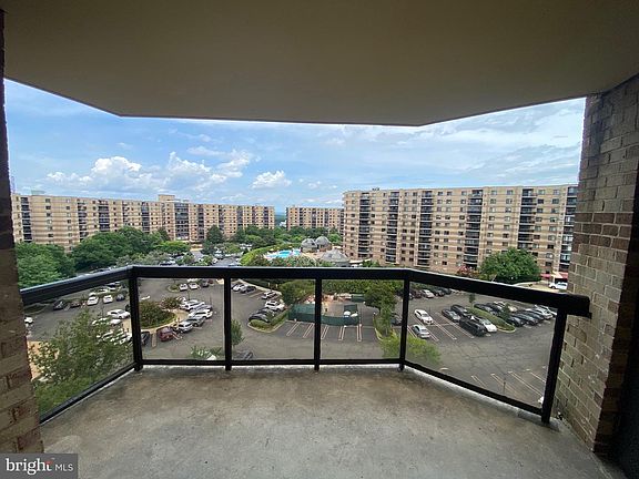 4th image of 8360 Greensboro Dr APT 911