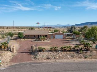 10712 S Black Mesa Dr, Yucca, AZ 86438