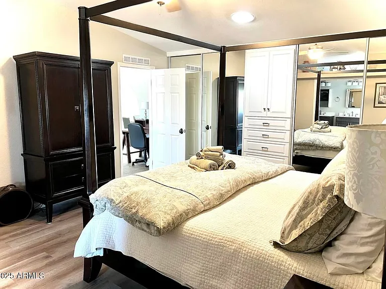 5824 E Montgomery Rd — Photo 23