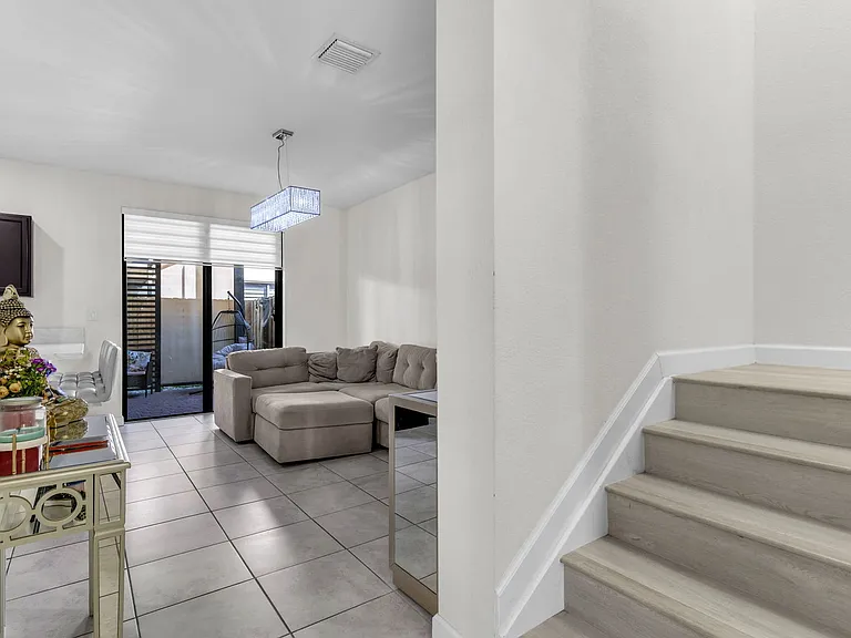 11413 SW 252nd St — Photo 7
