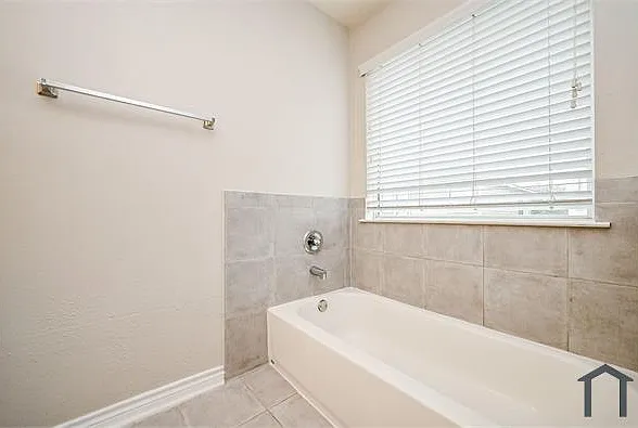 6127 Yorkglen Manor Ln — Photo 24