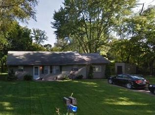 1811 Swaney Rd, Walled Lake, MI 48390