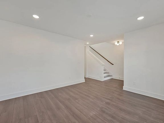 4th image of 1022A Alice St