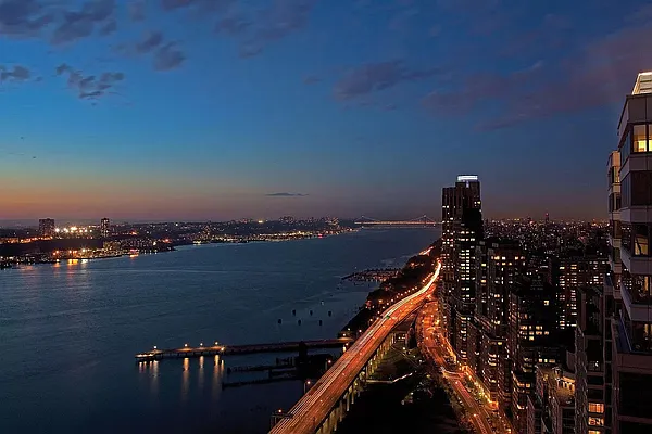 Rented by BLU Real Estate | media 41