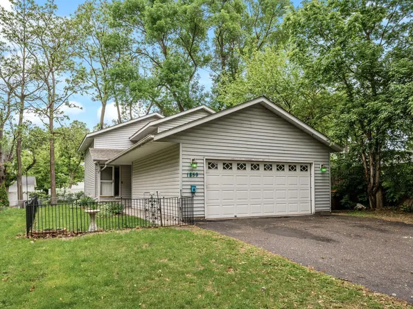 1859 Hinckley St, White Bear Lake, MN 55110