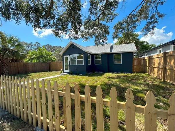 1935 43rd St S, Saint Petersburg, FL 33711