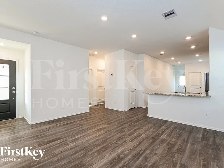 18446 Summit Ranch Dr — Photo 5