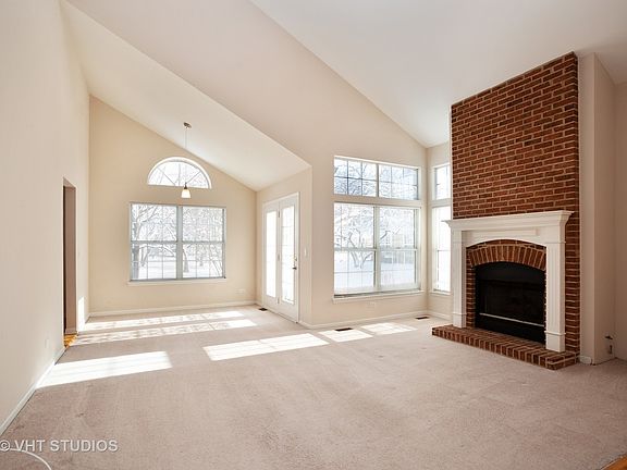 5th image of 2837 Belle Ln