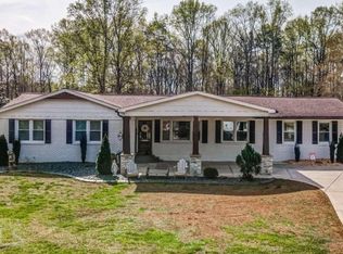 4198 Irish Highland Dr, Powder Springs, GA 30127