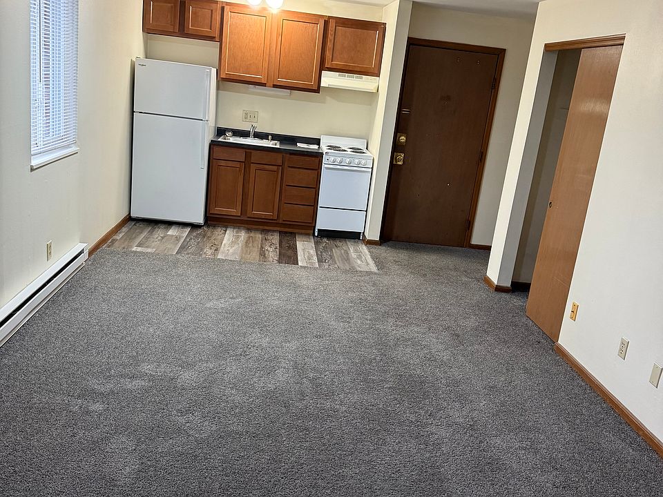 2nd image of 2862 Bobbie Pl APT 2B