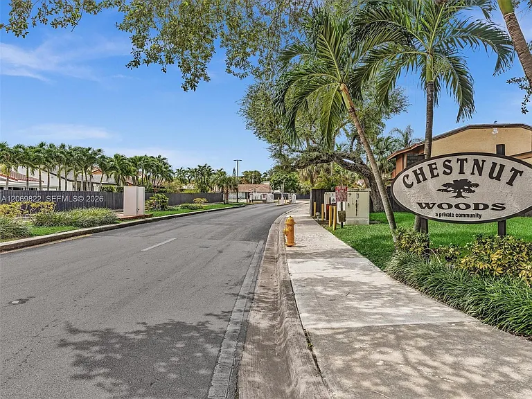 7457 SW 112th Pl — Photo 55