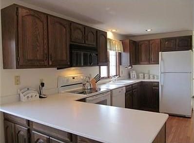 5th image of 12 Doherty Ln