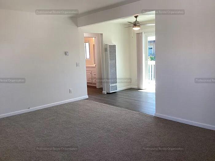 445 S E St #17 — Photo 3