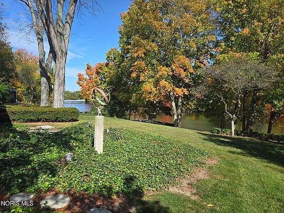 3rd image of 60 Back Bay Rd