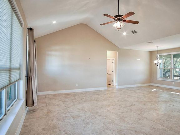 5th image of 1207 Four Winds Dr