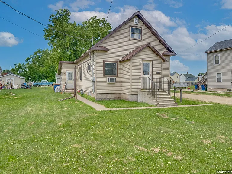 227 Garfield Ave — Photo 11