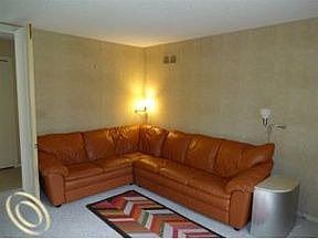 5th image of 4217 Foxpointe Dr #1