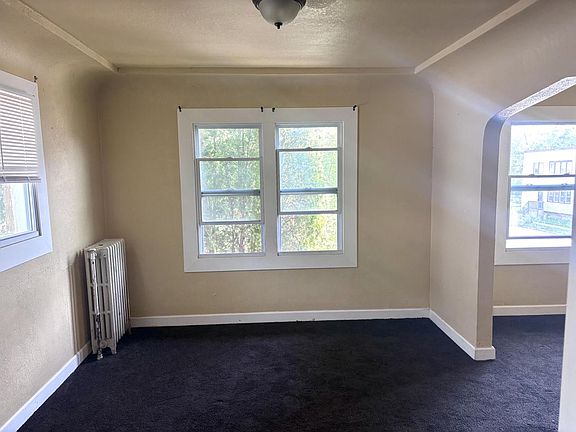5th image of 2208 W Locust STREET